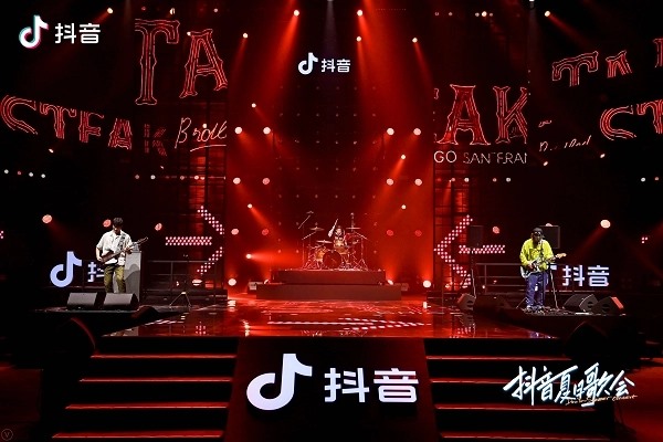 请问哪里有安全交易的抖音号平台，求推荐?